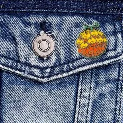 One Piece - Pin's Pyrofruit -Ventes de produits Saint Seiya one piece pin s pyrofruit 1